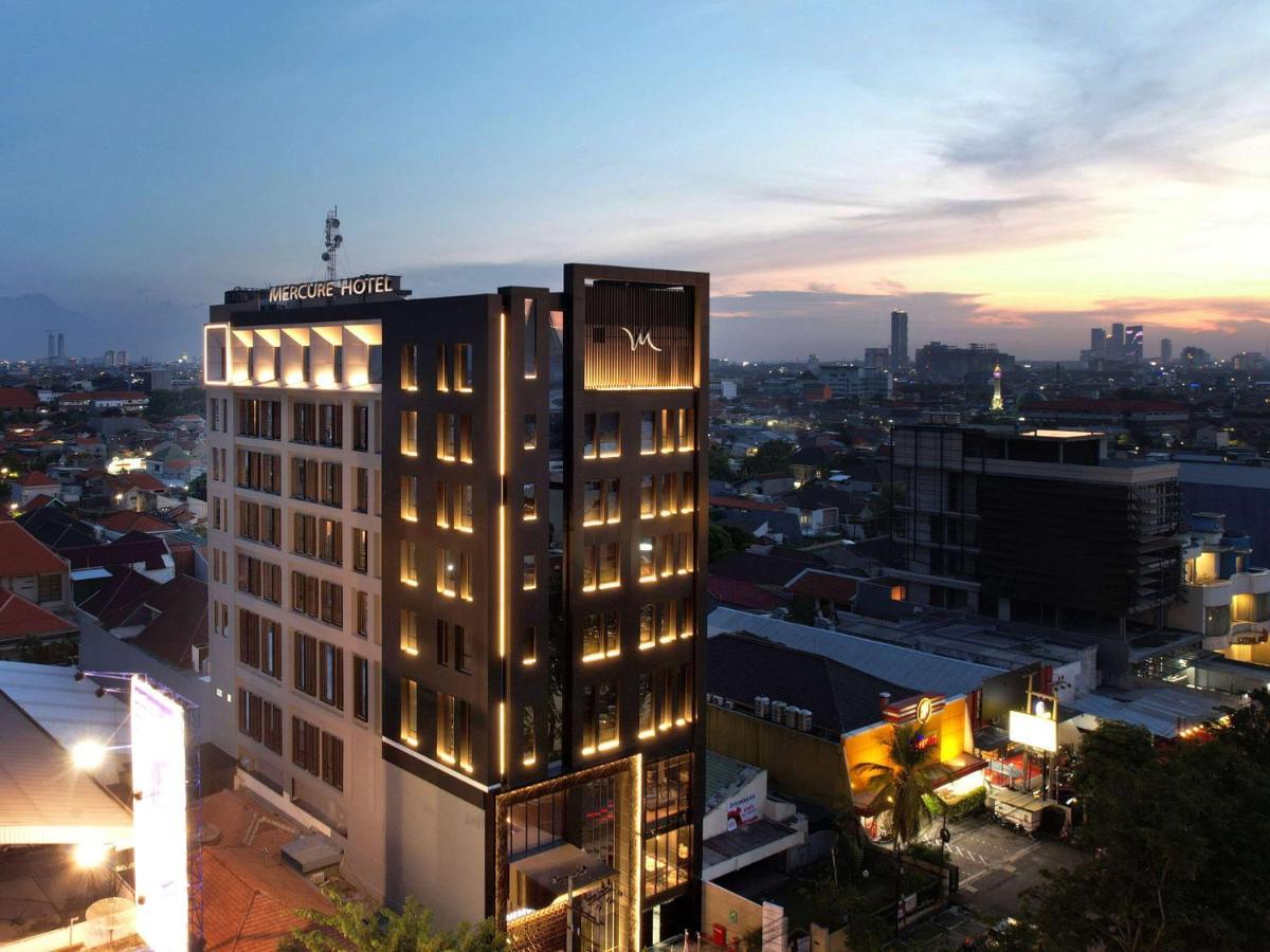 Mercure Surabaya Manyar Bagian luar foto